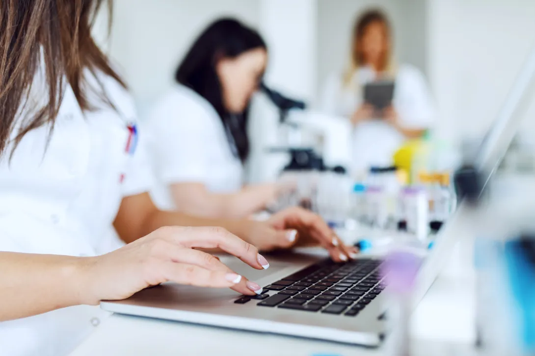 Also, heart patients at University Hospitals Coventry and Warwickshire NHS Trust receive digitised remote monitoring. SilverCloud Health, EIT Health, InterSystems, Doccla, 5G